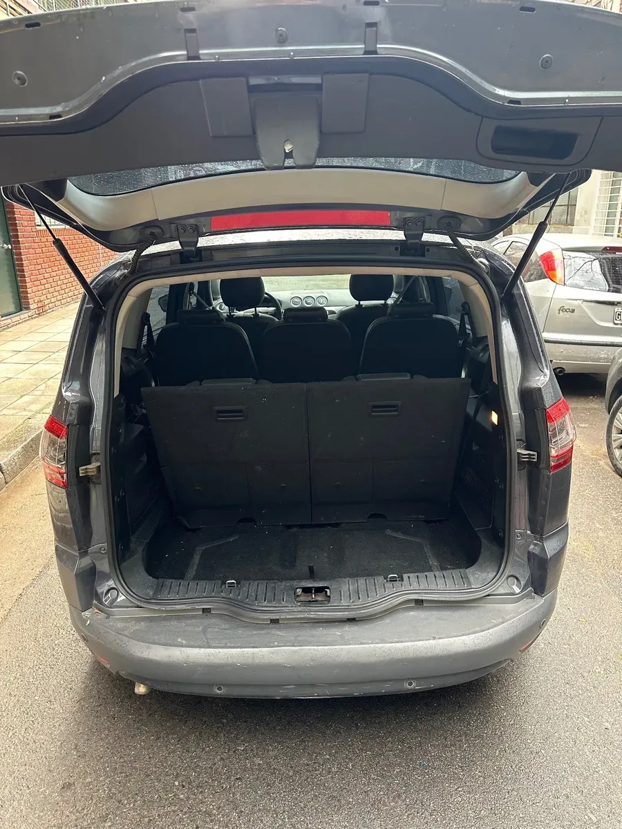Mira esta publicación de Ford S Max 2012 en Motordil