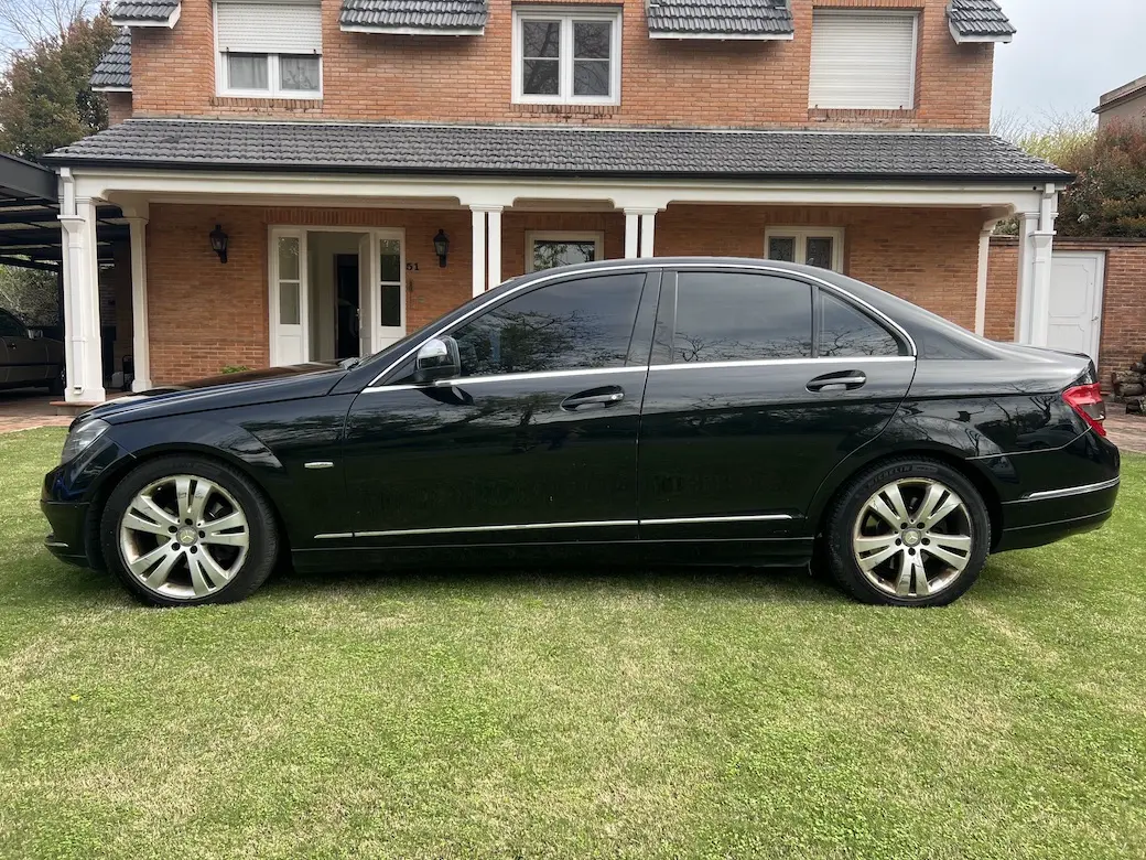 Mira esta publicación de Mercedes Benz Clase C 2008 en Motordil