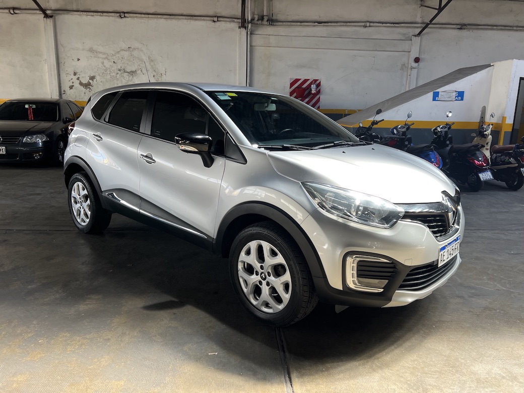 Mira esta publicación de Renault Captur 2020 en Motordil