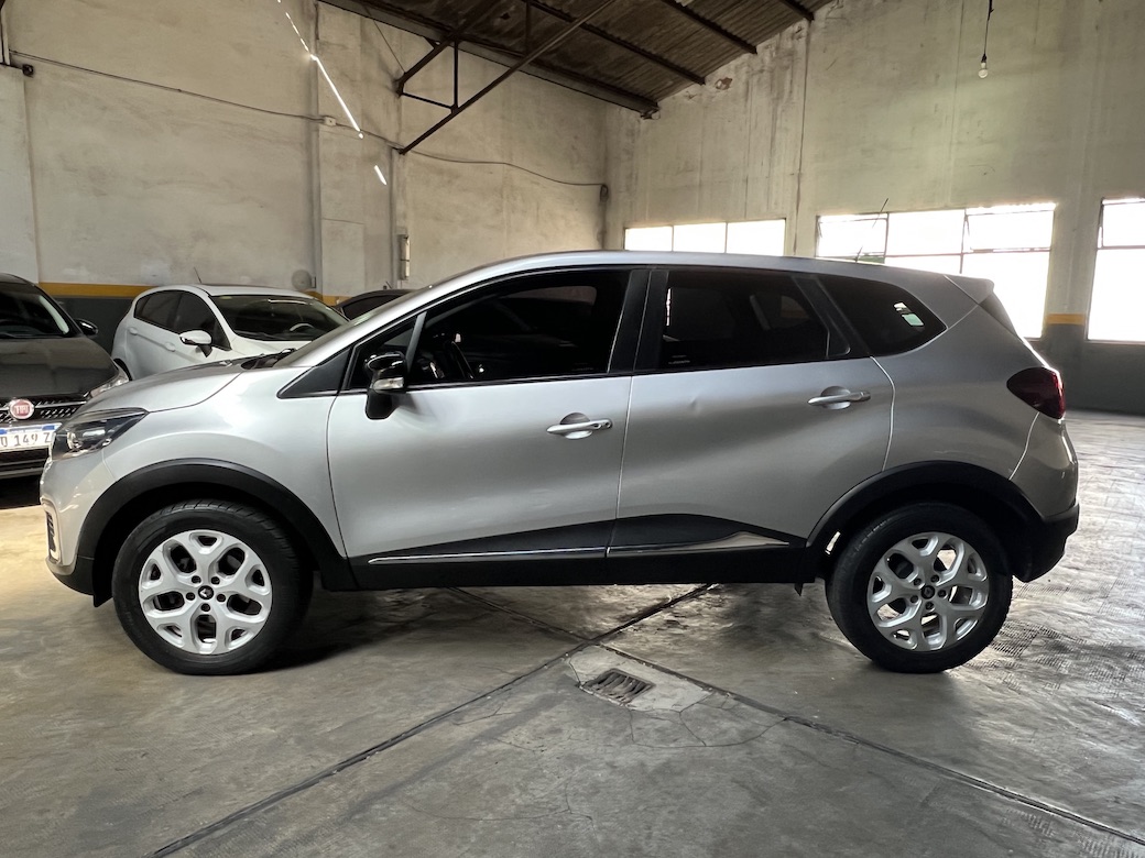 Mira esta publicación de Renault Captur 2020 en Motordil