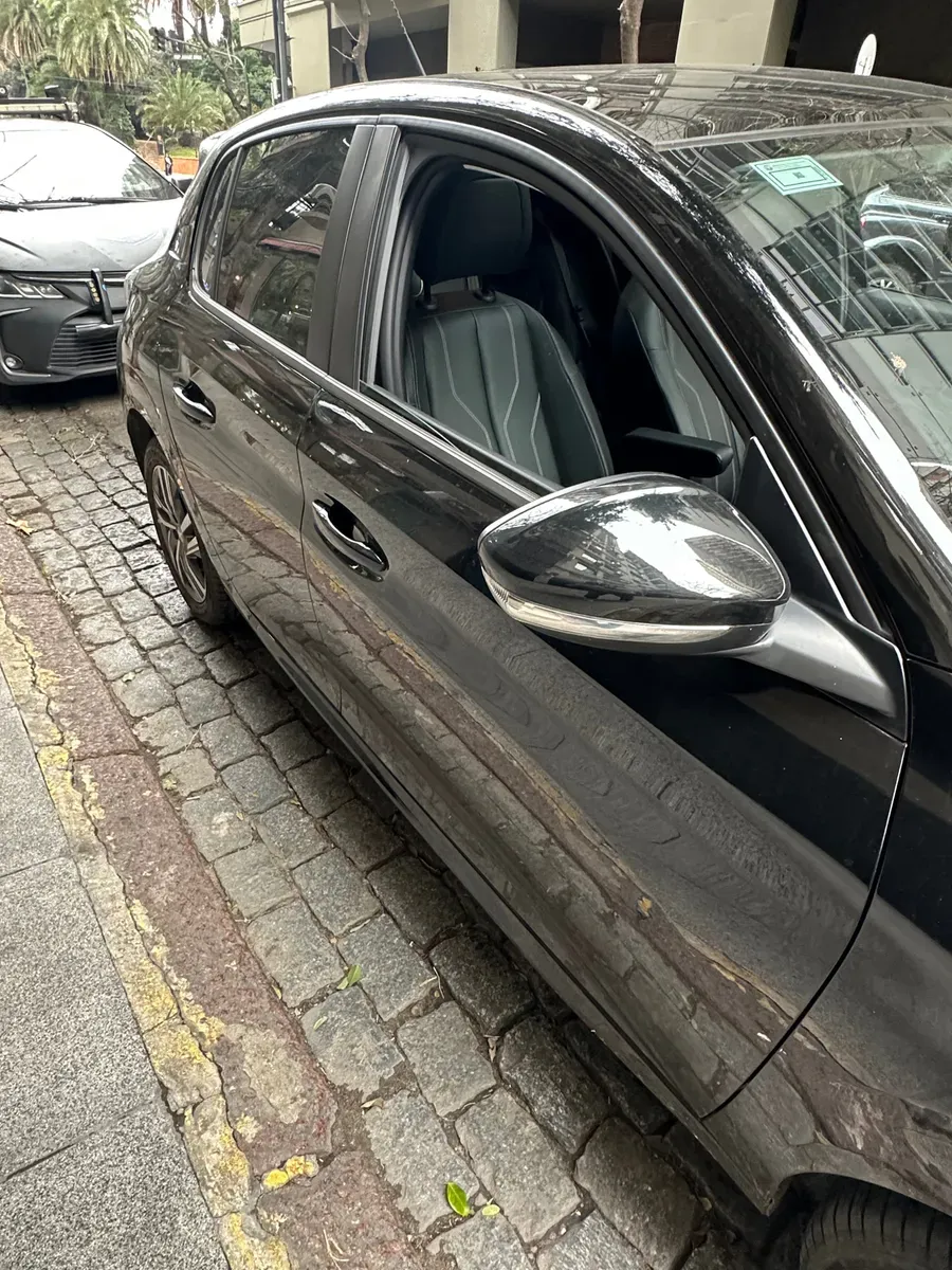 Mirá esta publicación de Peugeot 208