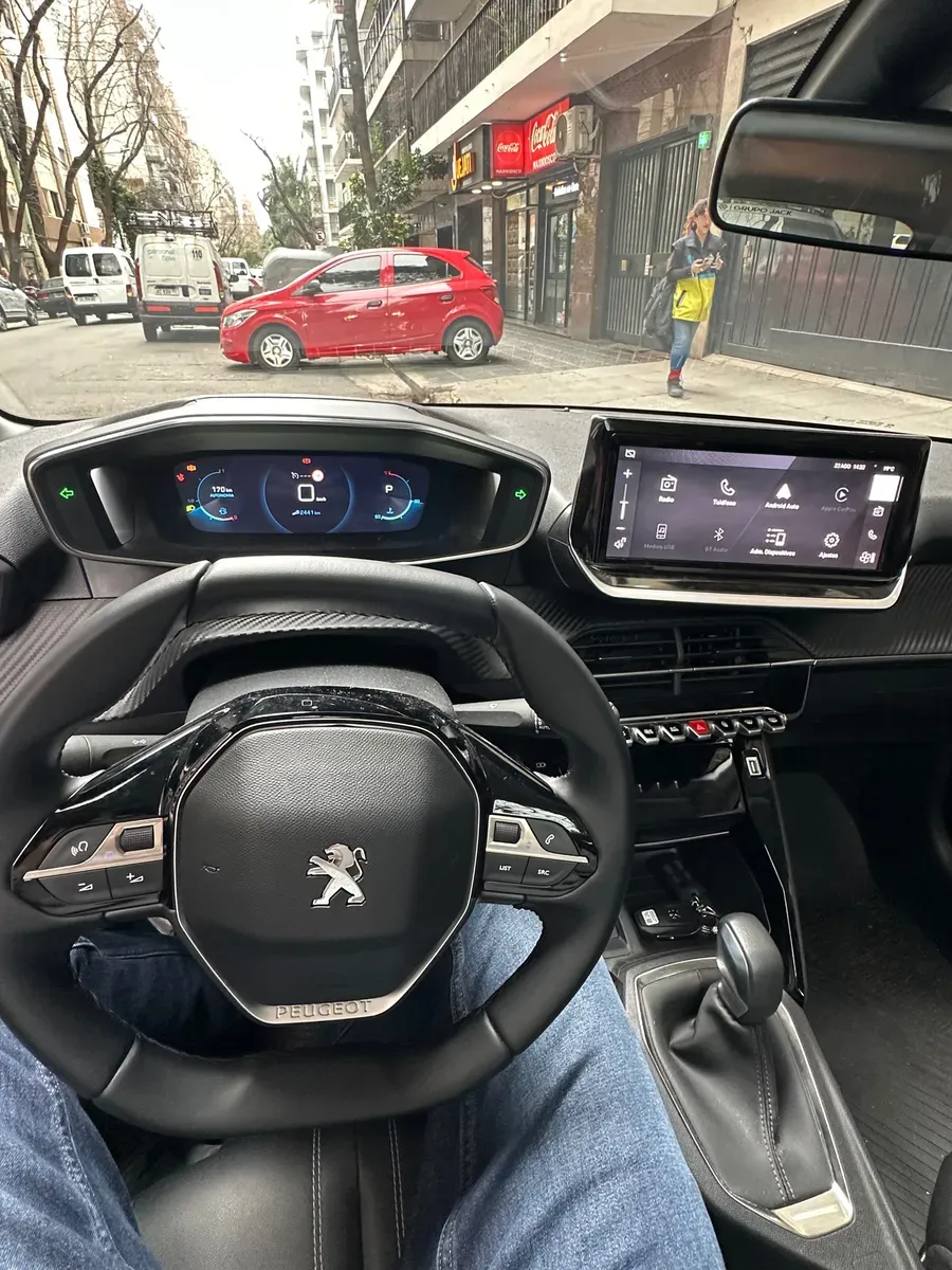 Mira esta publicación de Peugeot 208 2024 en Motordil