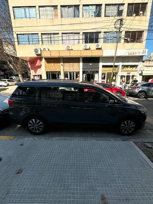 Mira esta publicación de KIA Carnival 2018 en Motordil