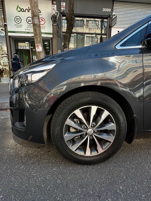 Mira esta publicación de KIA Carnival 2018 en Motordil