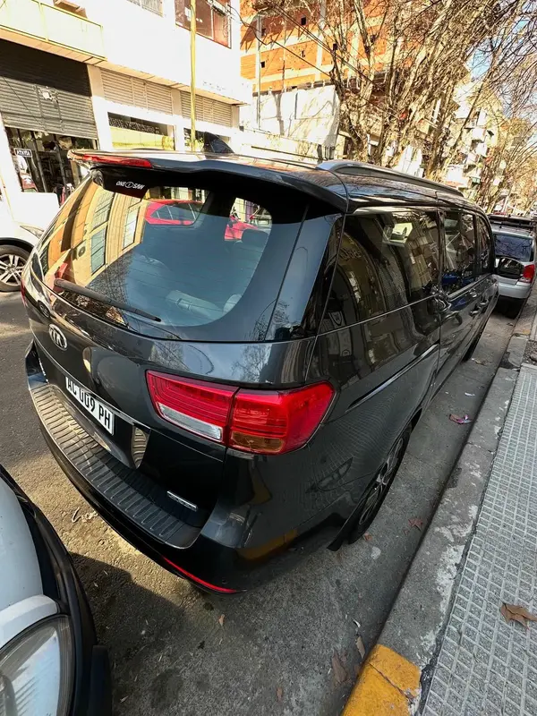 Mira esta publicación de KIA Carnival 2018 en Motordil