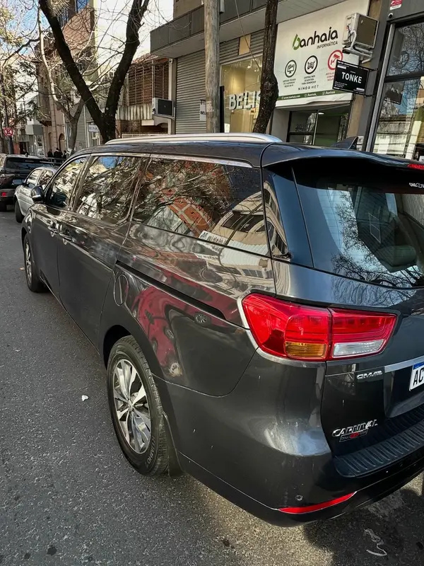 Mira esta publicación de KIA Carnival 2018 en Motordil