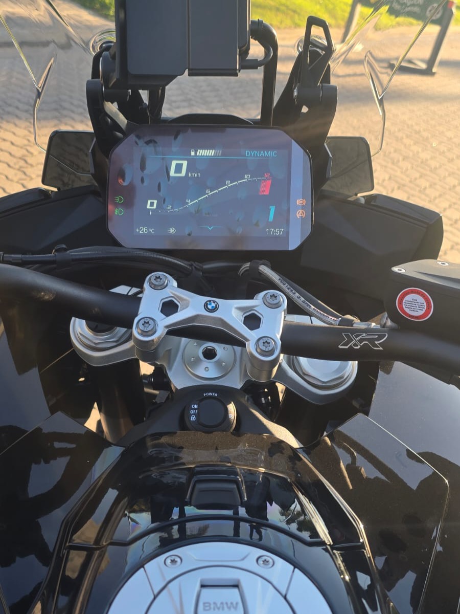 Mira esta publicación de BMW S 1000 XR SPORT 2025 en Motordil