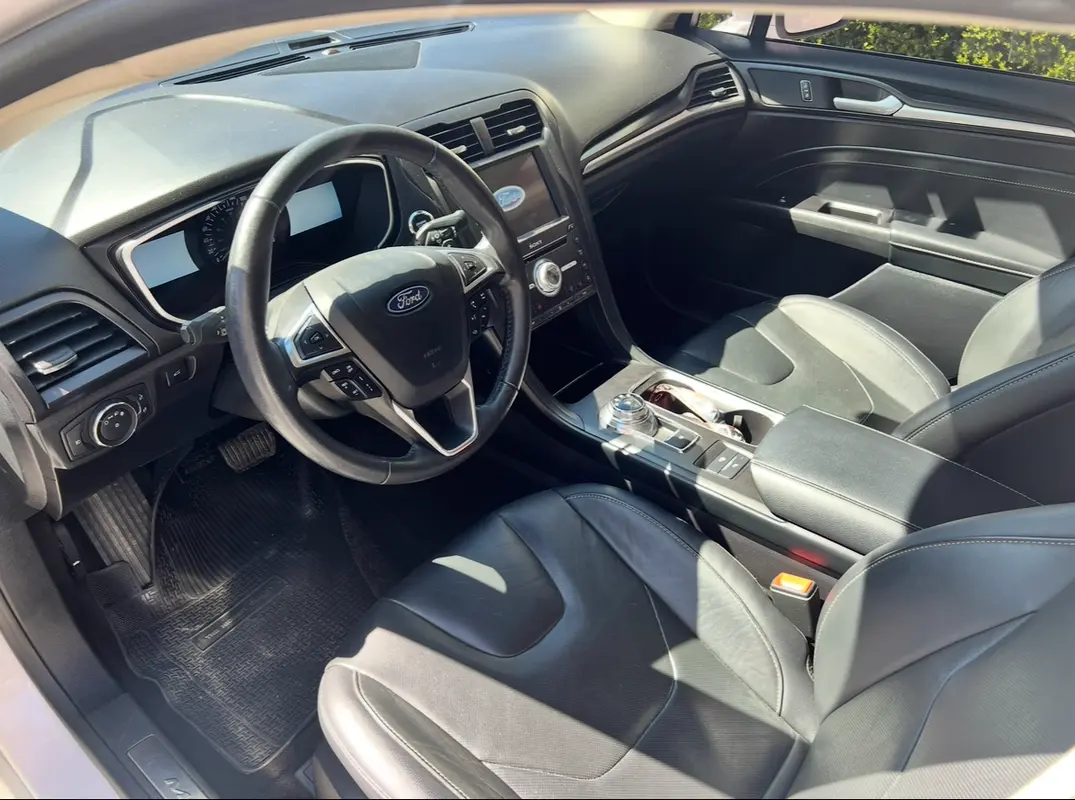 Mira esta publicación de Ford Mondeo 2018 en Motordil