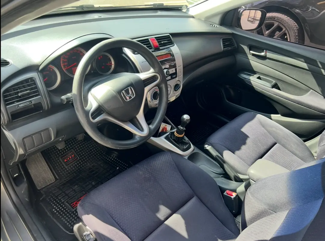 Mira esta publicación de Honda City 2010 en Motordil