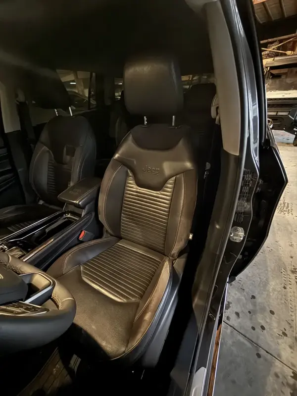 Mira esta publicación de Jeep Commander 2023 en Motordil
