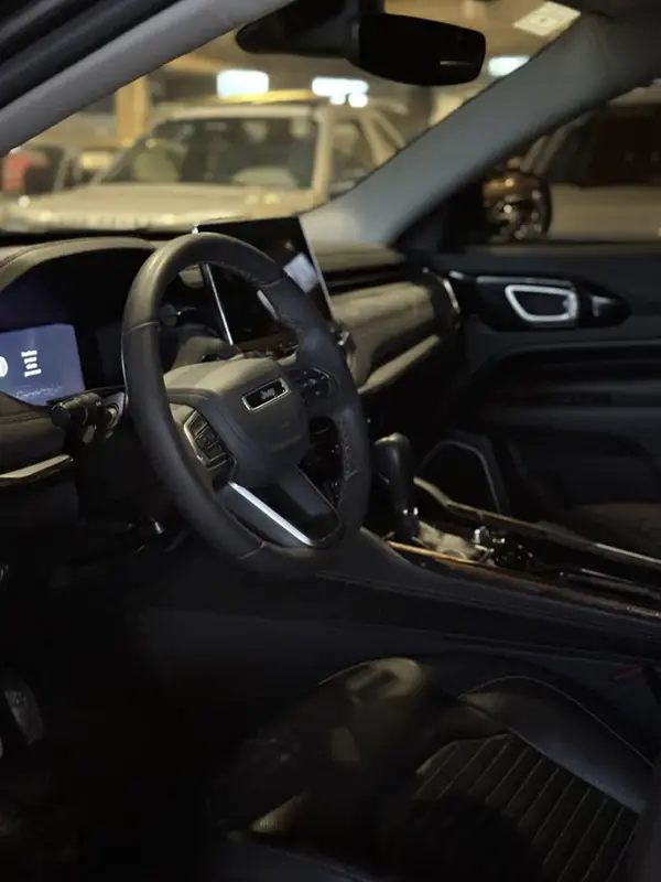 Mira esta publicación de Jeep Commander 2023 en Motordil