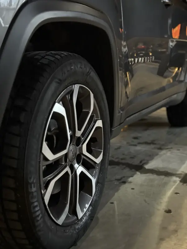 Mira esta publicación de Jeep Commander 2023 en Motordil