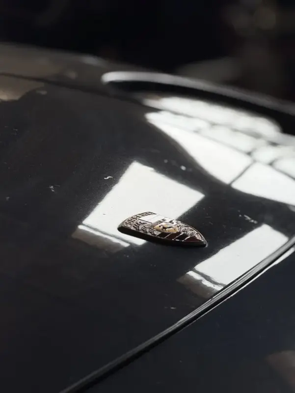 Mira esta publicación de Porsche 928 1981 en Motordil