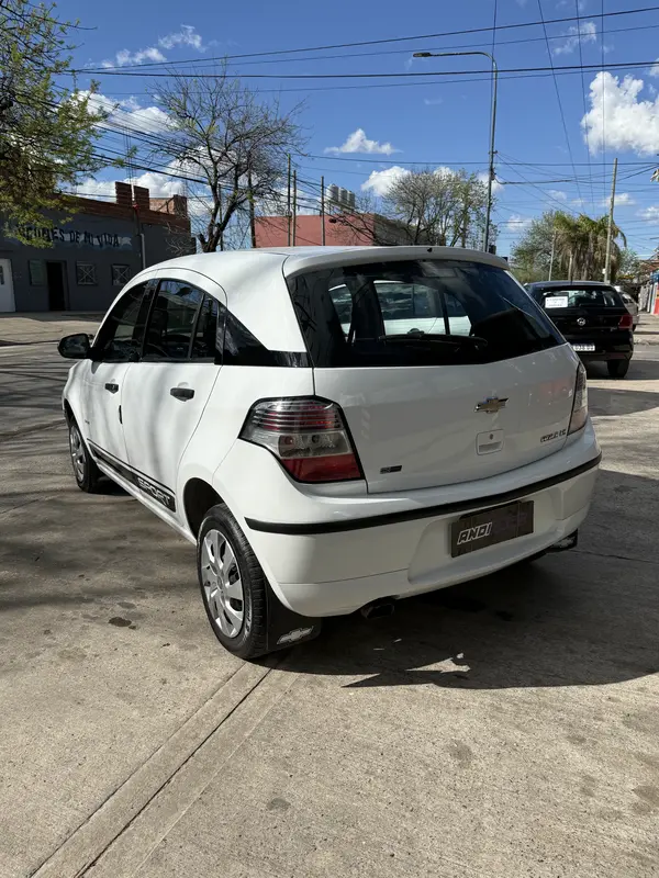 Mira esta publicación de Chevrolet Agile 2012 en Motordil