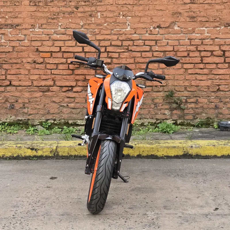 Mira esta publicación de KTM Duke 200 Naked 2021 en Motordil