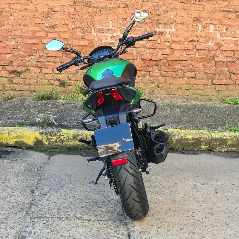 Mira esta publicación de Bajaj Dominar 400 NEW 2019 2021 en Motordil