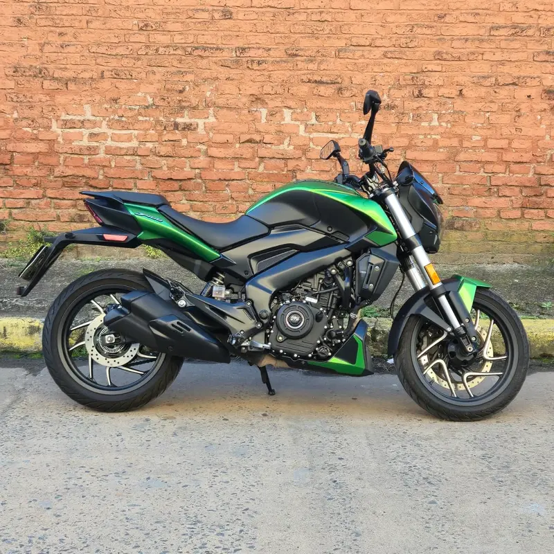 Mira esta publicación de Bajaj Dominar 400 NEW 2019 2021 en Motordil