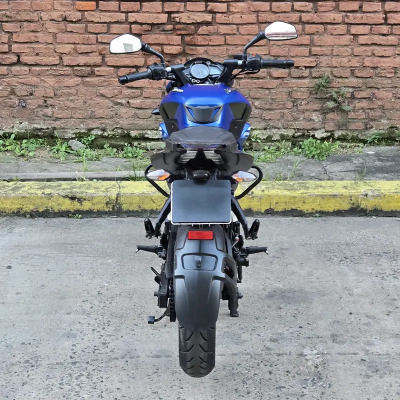 Mira esta publicación de Bajaj Rouser 200 NS 2023 en Motordil
