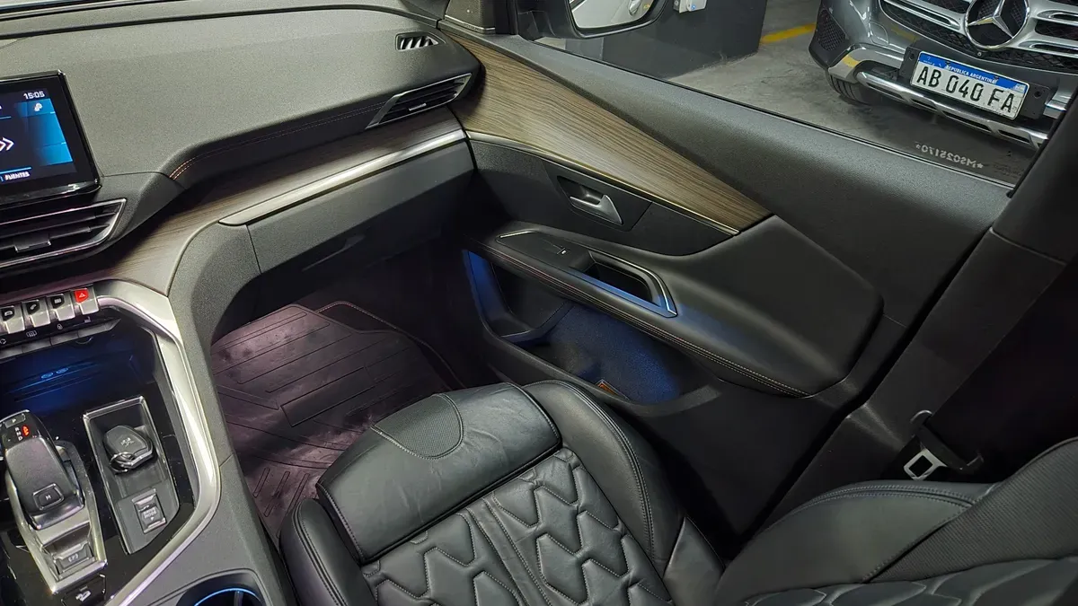 Mira esta publicación de Peugeot 3008 2021 en Motordil