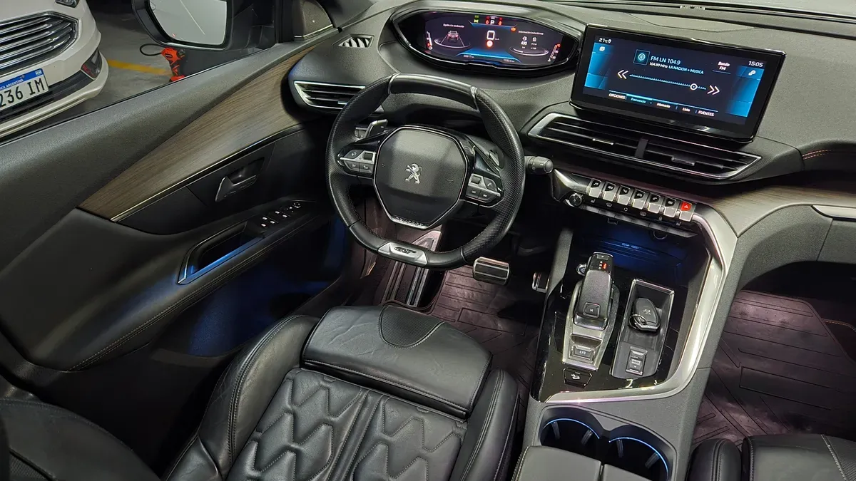 Mira esta publicación de Peugeot 3008 2021 en Motordil