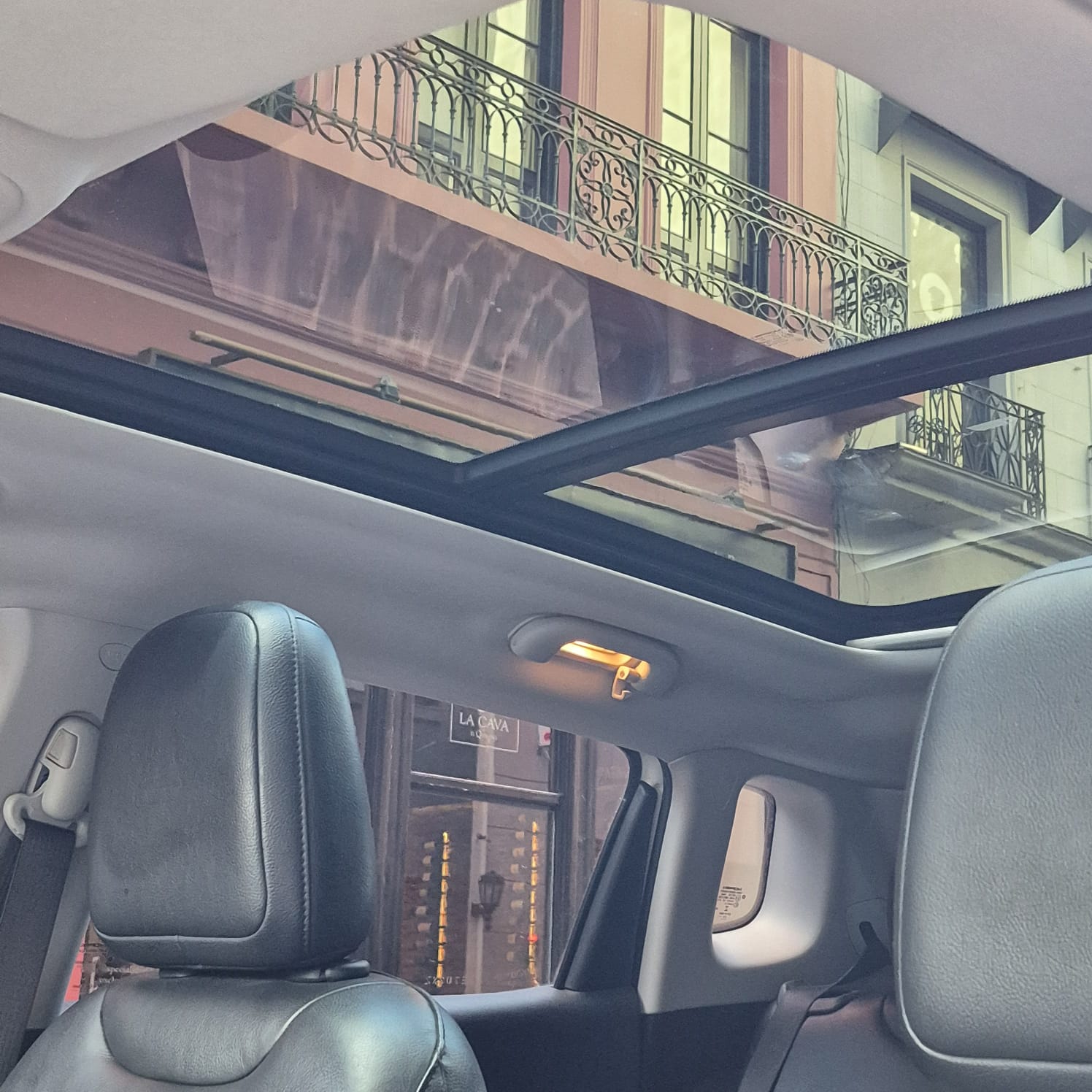 Mira esta publicación de Jeep Compass 2021 en Motordil