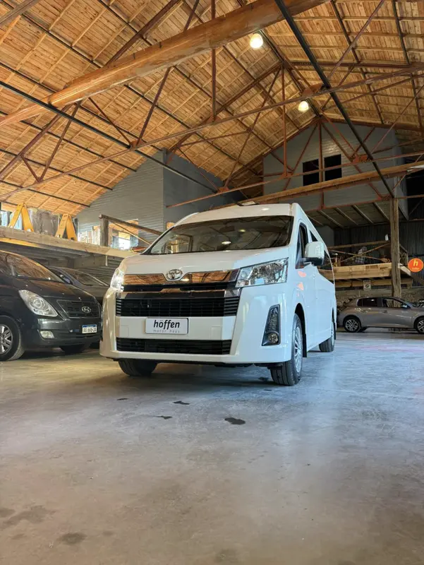 Mira esta publicación de Toyota Hiace 2025 en Motordil