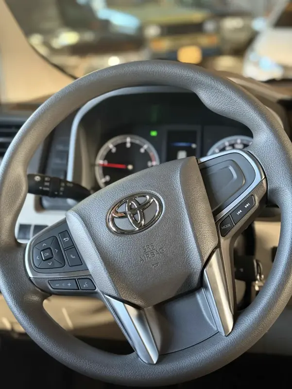Mira esta publicación de Toyota Hiace 2025 en Motordil