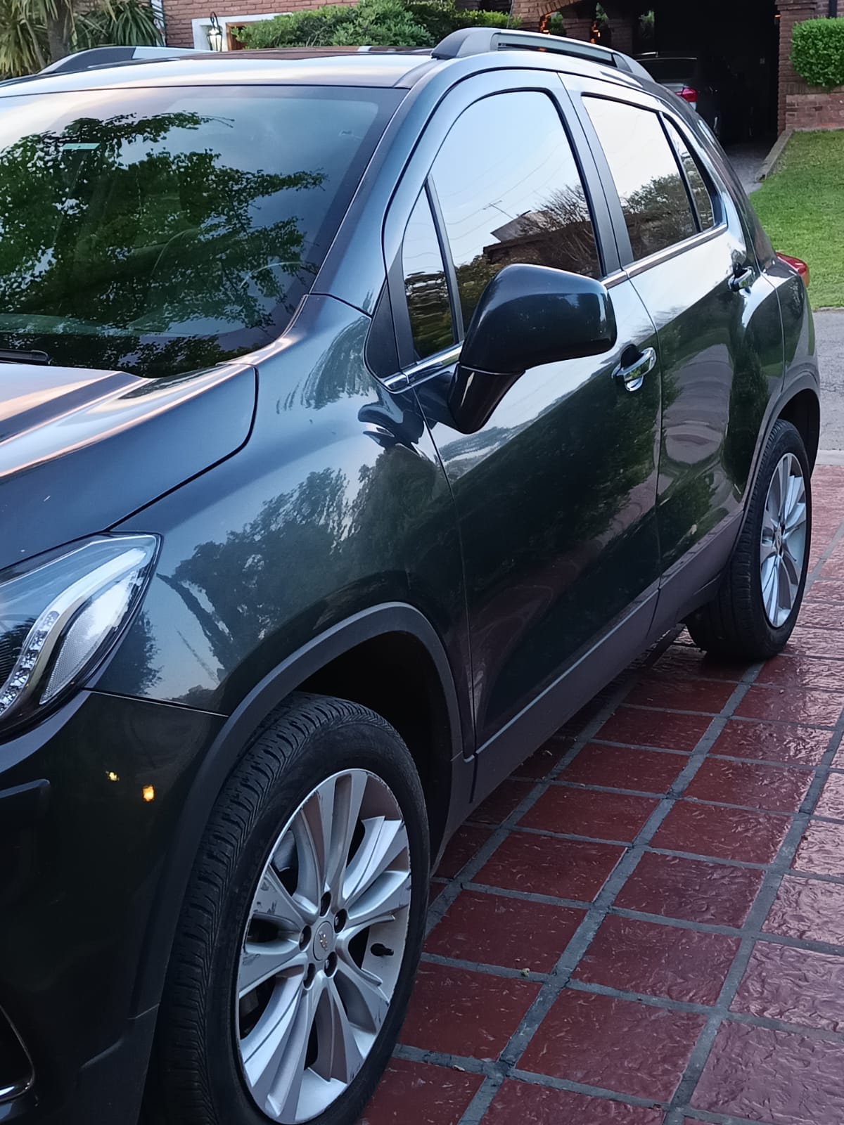 Mira esta publicación de Chevrolet Tracker 2018 en Motordil