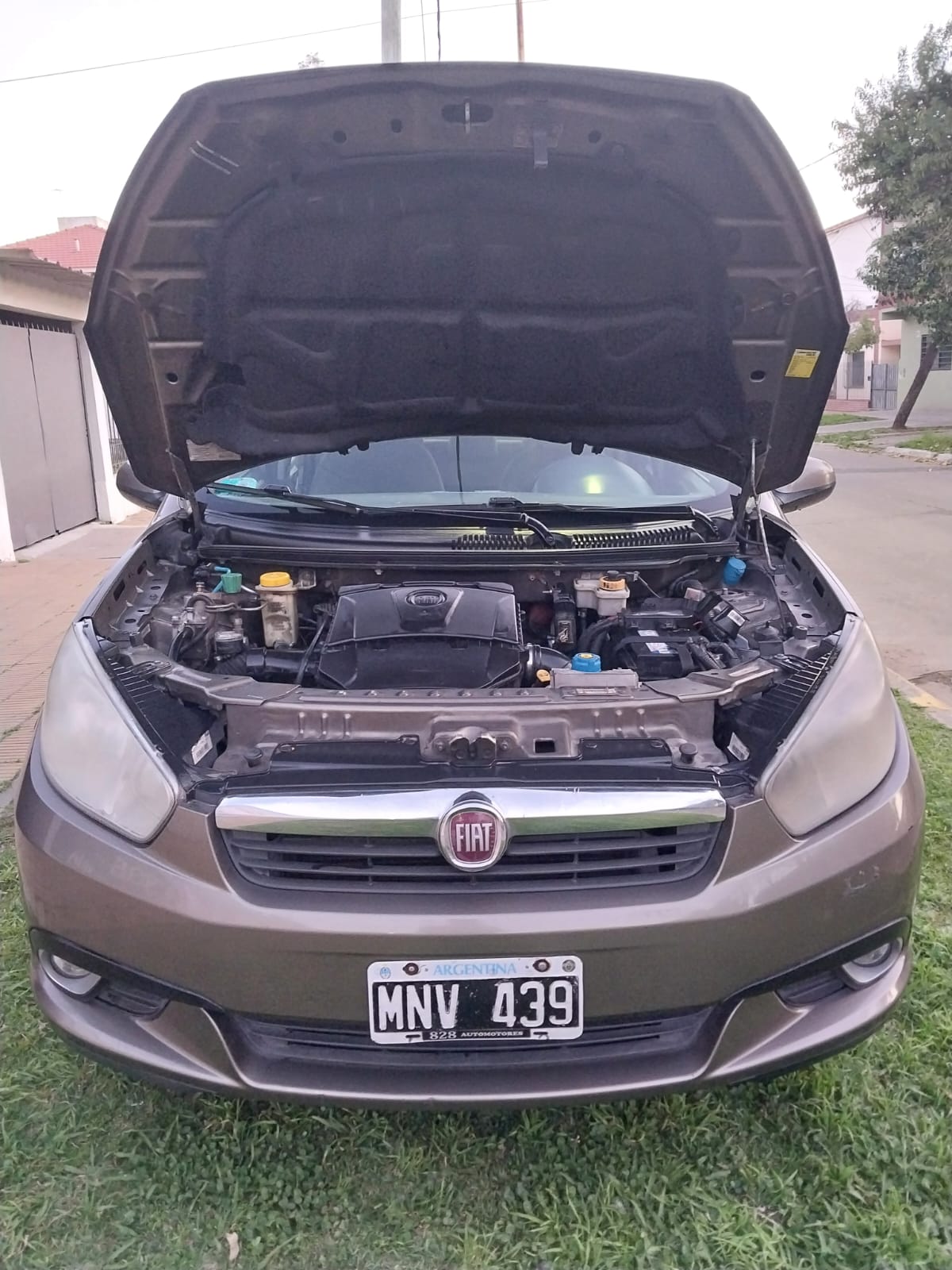Mira esta publicación de Fiat Grand Siena 2013 en Motordil