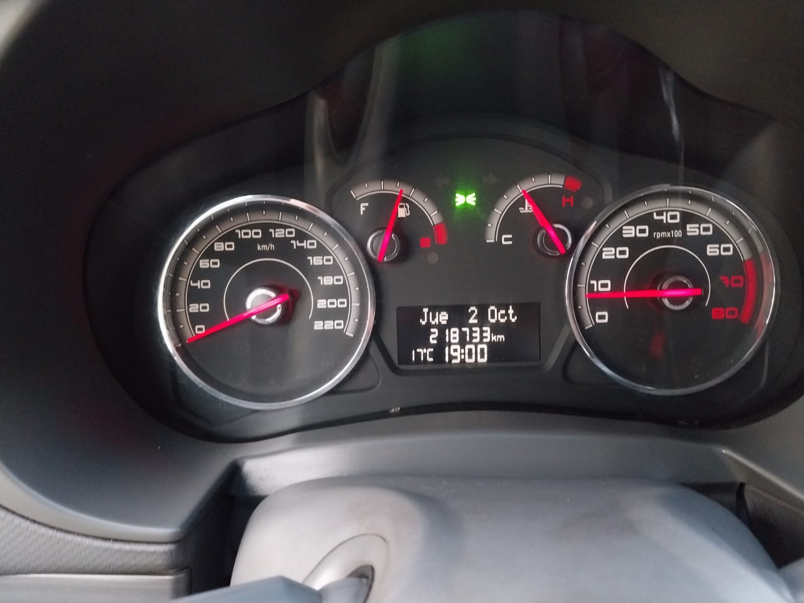 Mira esta publicación de Fiat Grand Siena 2013 en Motordil