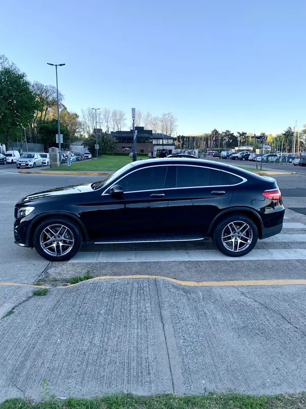 Mira esta publicación de Mercedes Benz GLC 2017 en Motordil