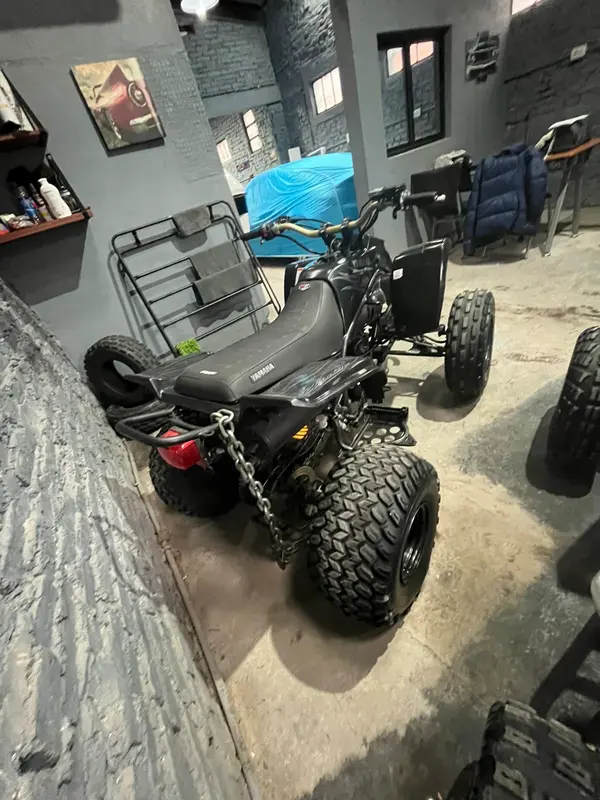Mira esta publicación de Yamaha YFZ 350 Banshee 1985 en Motordil
