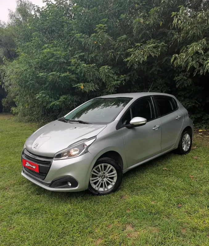 Mira esta publicación de Peugeot 208 2019 en Motordil