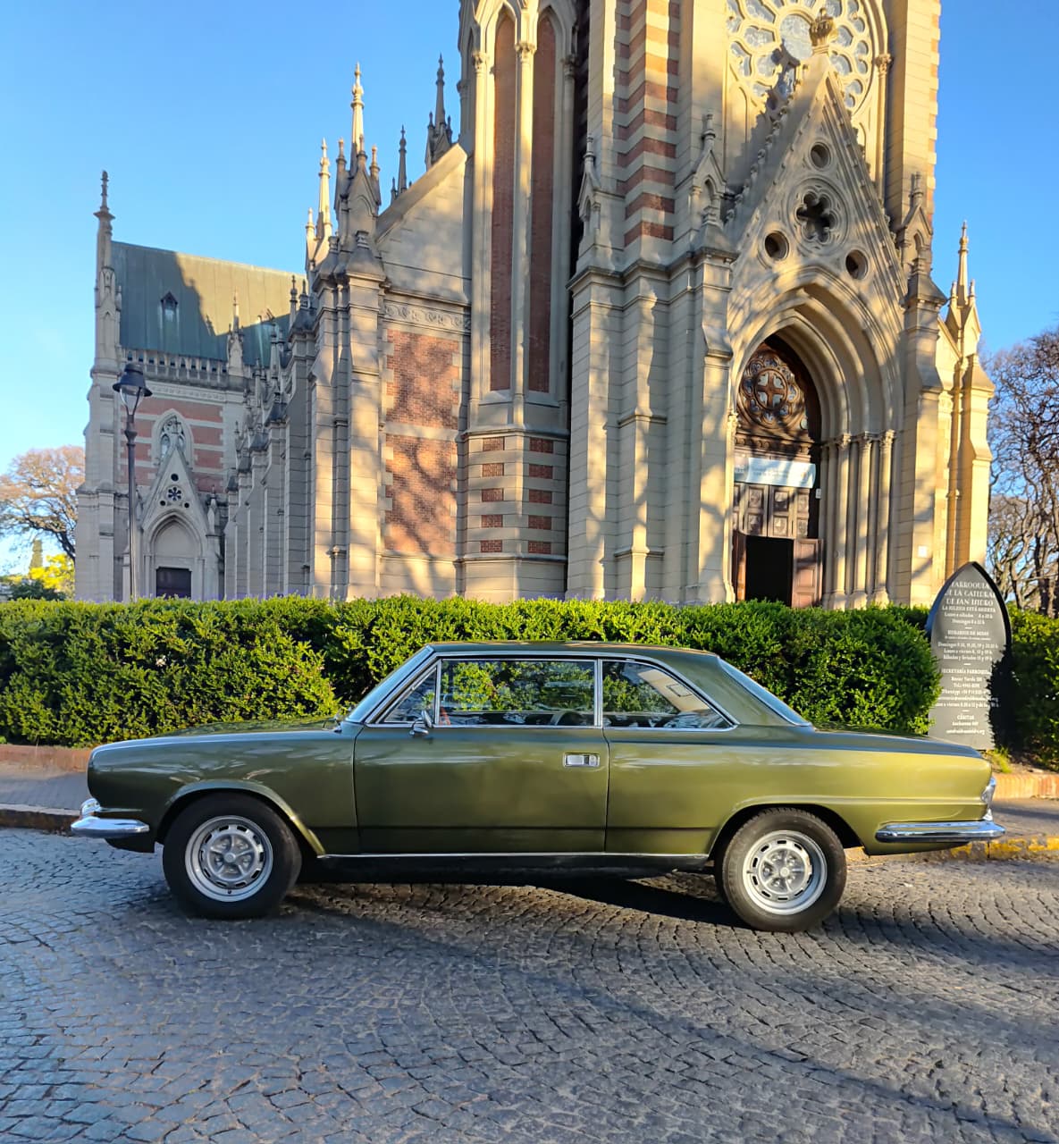 Mirá esta publicación de I.k.a. Renault Torino