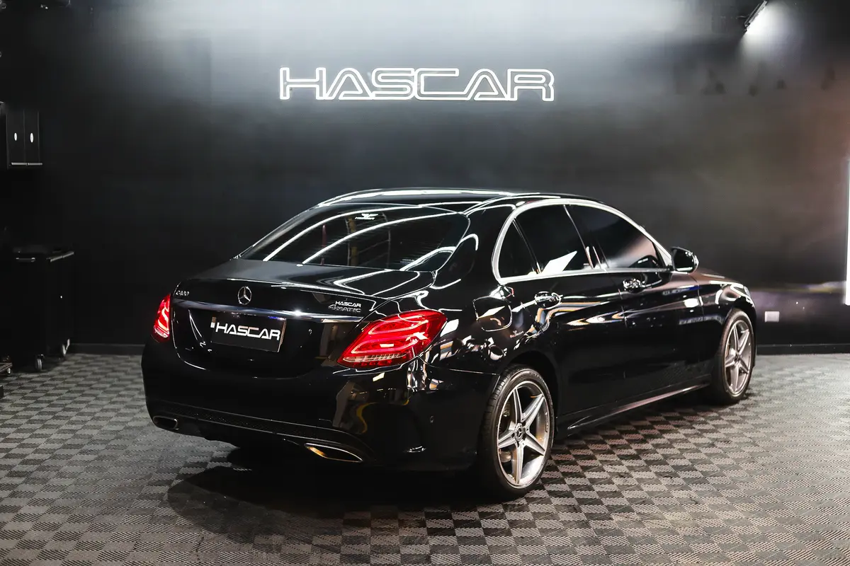 Mira esta publicación de Mercedes Benz Clase C 2018 en Motordil