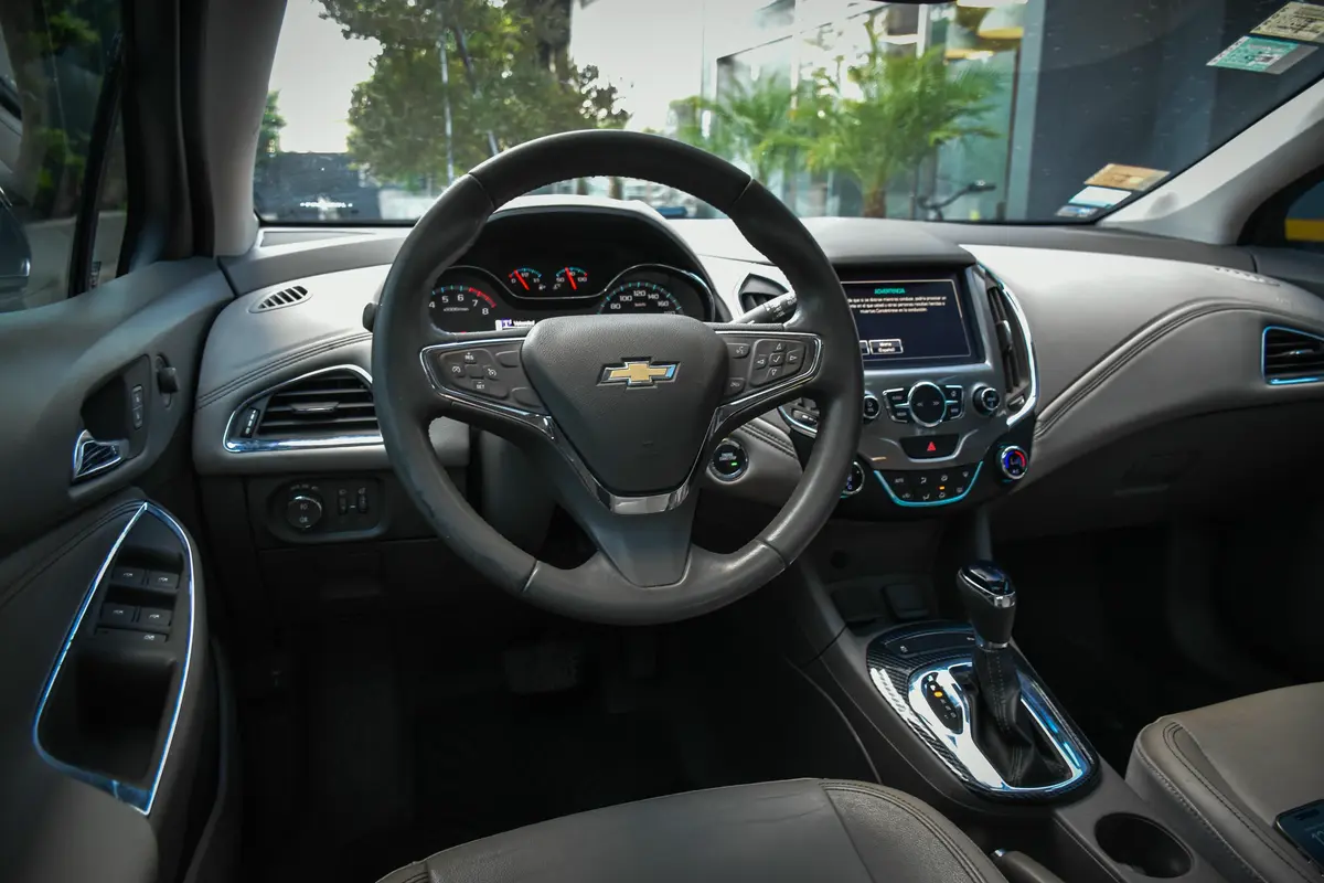 Mira esta publicación de Chevrolet Cruze 2017 en Motordil