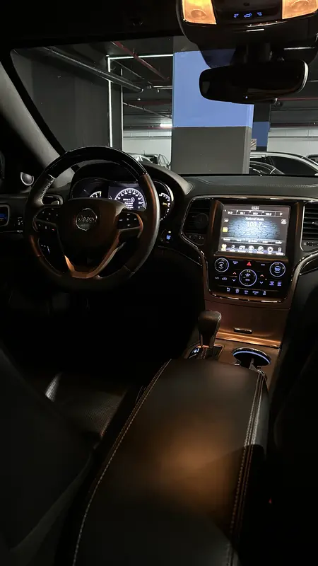 Mira esta publicación de Jeep Grand Cherokee 2020 en Motordil