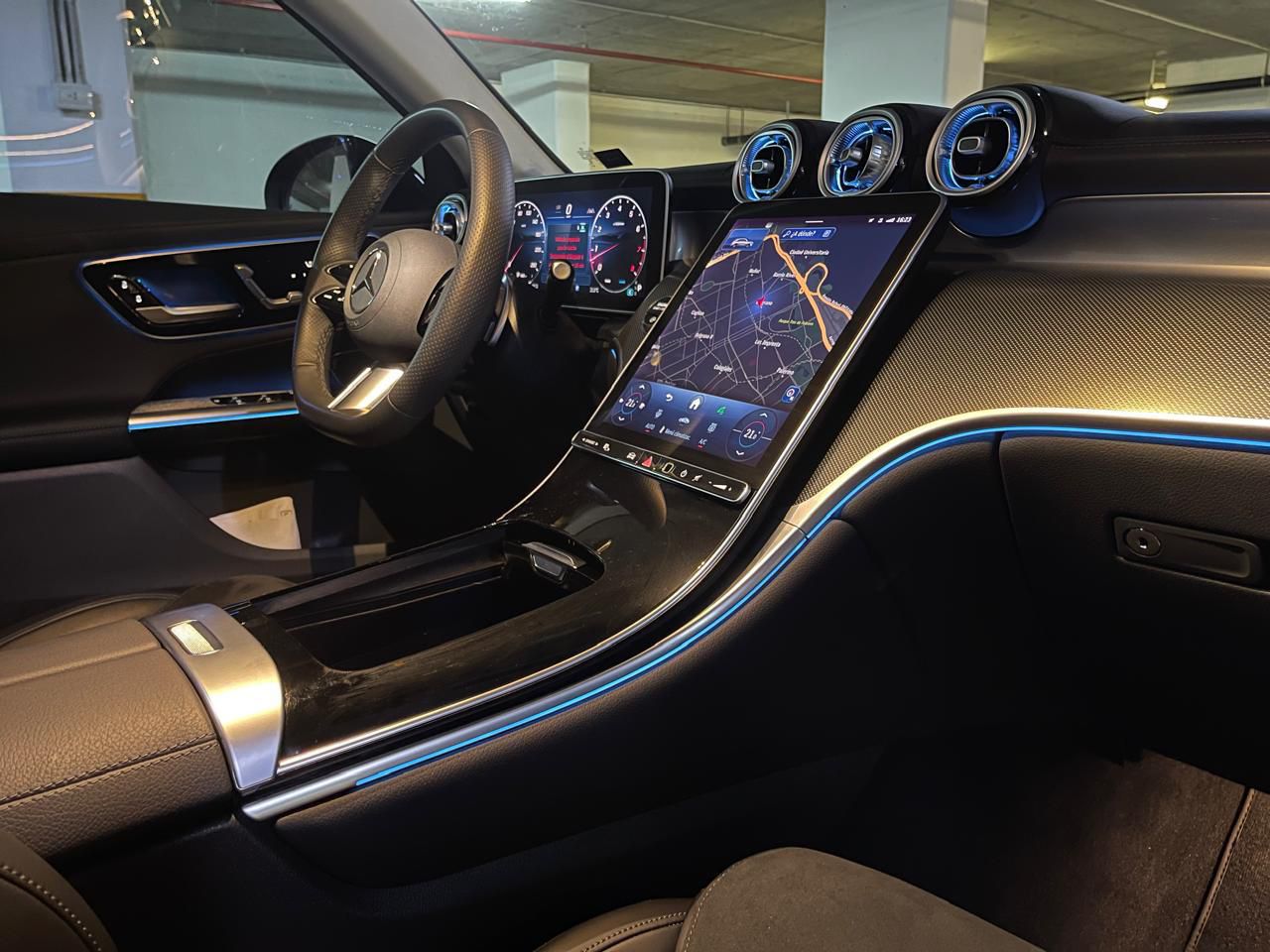 Mira esta publicación de Mercedes Benz GLC 2025 en Motordil