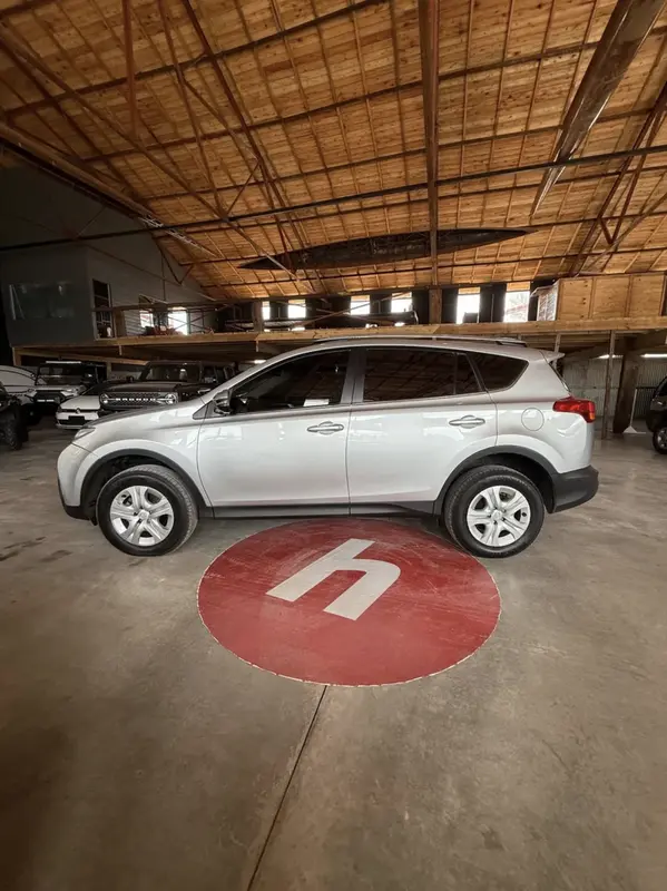 Mira esta publicación de Toyota RAV4 2013 en Motordil