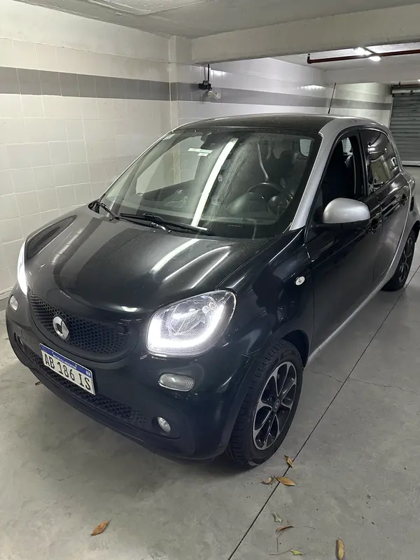 Mira esta publicación de Smart Forfour 2017 en Motordil