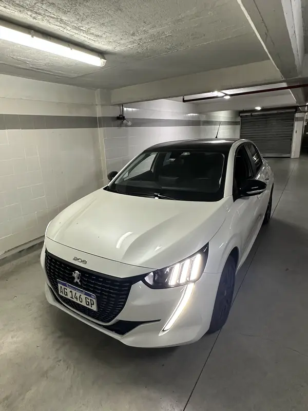 Mira esta publicación de Peugeot 208 2023 en Motordil