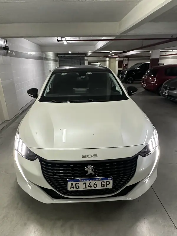 Mira esta publicación de Peugeot 208 2023 en Motordil