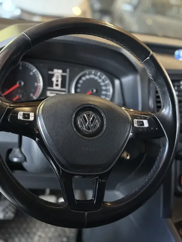 Mira esta publicación de Volkswagen Amarok 2019 en Motordil