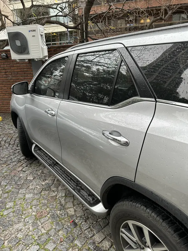 Mira esta publicación de Toyota SW4 2020 en Motordil