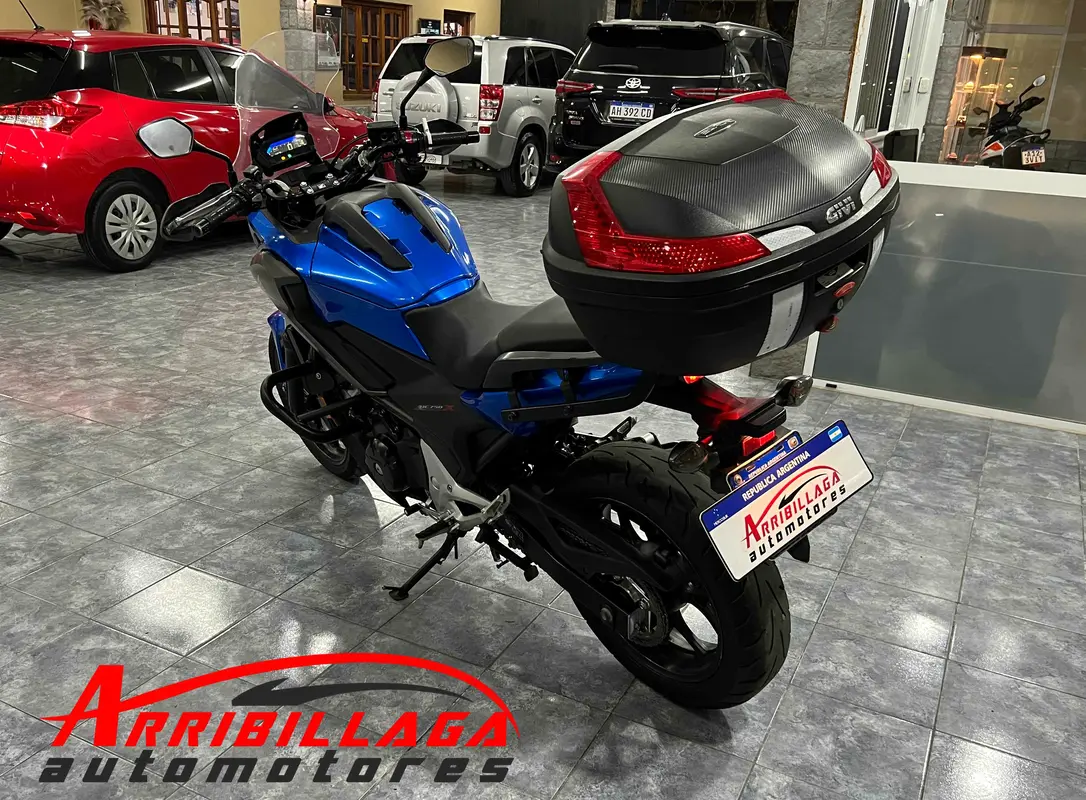 Mira esta publicación de Honda NC 750 X 2019 en Motordil