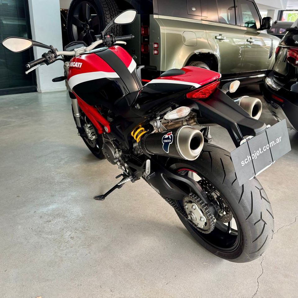 Mira esta publicación de Ducati 796 2013 en Motordil