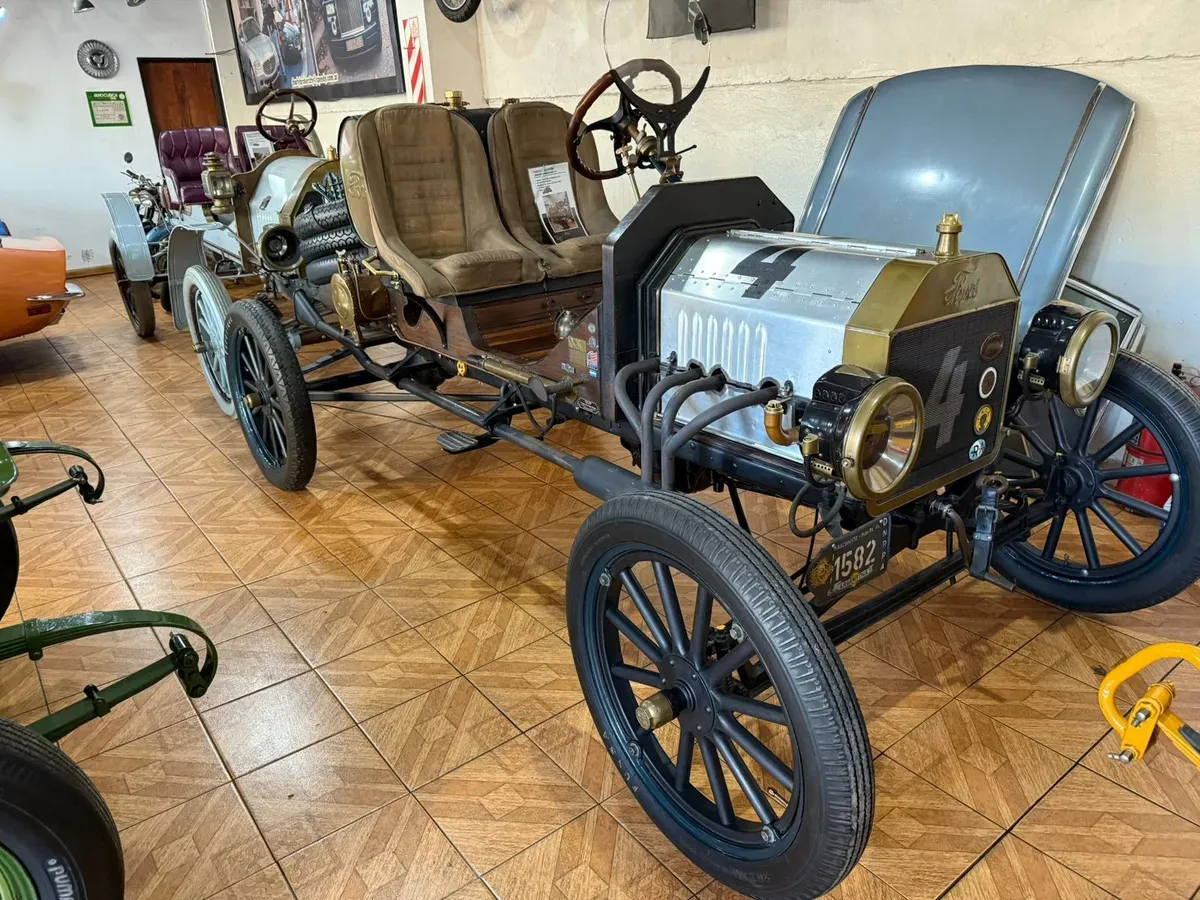 Mira esta publicación de Ford Otros 1916 en Motordil