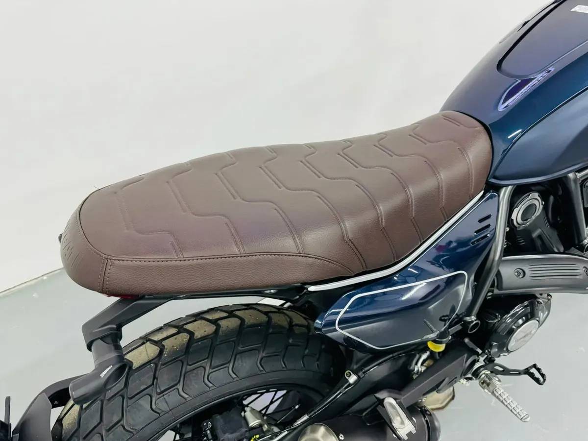 Mira esta publicación de Ducati 800 2025 en Motordil