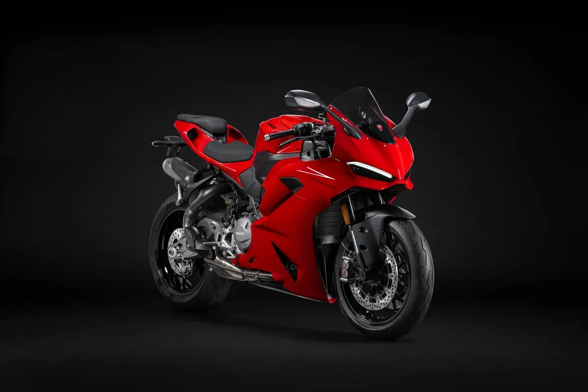 Mira esta publicación de Ducati 955 Panigale V2 2025 en Motordil