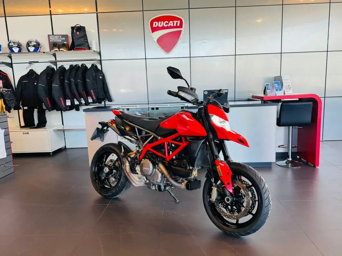 Mira esta publicación de Ducati 950 2019 en Motordil